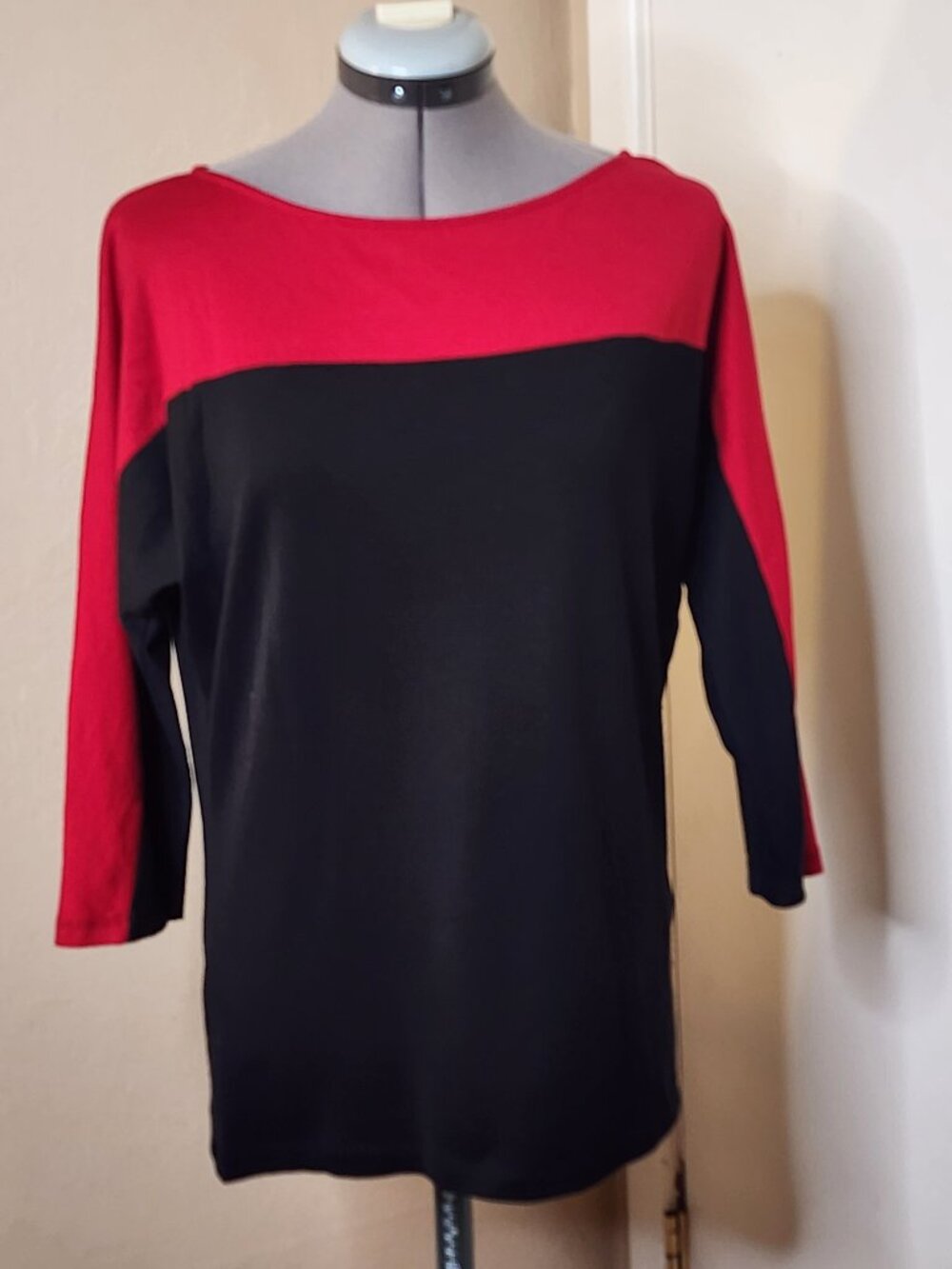 Lauren Ralph Lauren Active Color Block Red & Black Top Size Large